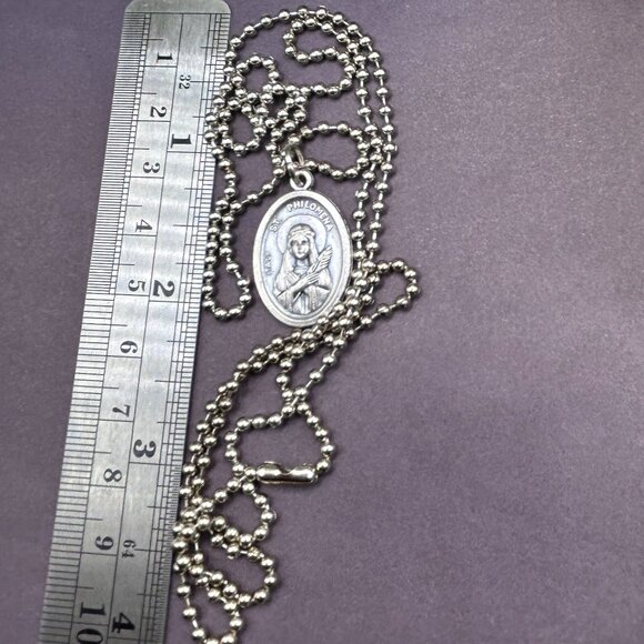 Saint St Philomena Italy Religious Medal Necklace with Cloth Relic - Picture 1 of 7